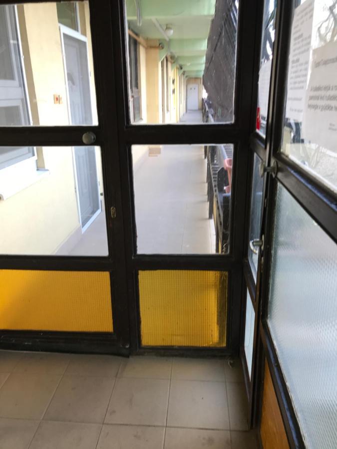 Zen Apartman Szolnok Luaran gambar